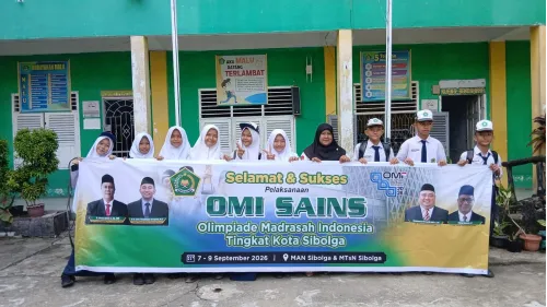 Delapan Siswa MTsN Sibolga Unggul di OMI Tingkat Kabupaten/Kota