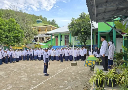 Kepala Madrasah Resmi Buka ATS TP.2026-2027 dan Pastikan Siswa Cermat Memahami Soal 