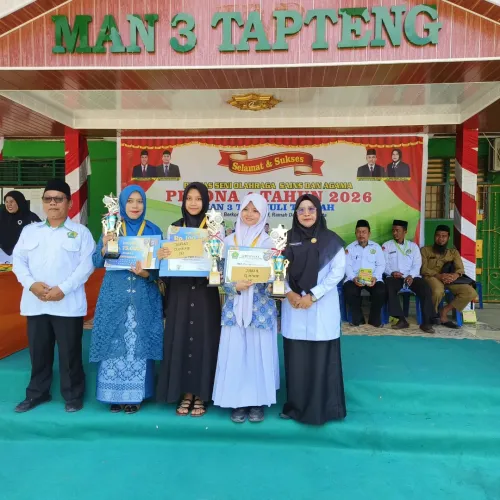 “MTsN Sibolga Kembali Harumkan Nama Madrasah, Sabet Prestasi Gemilang di Ajang PESONA MAN 3 Tapeng 2026”